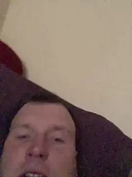 EmittingDebater online show from 12-01-25, 06:40