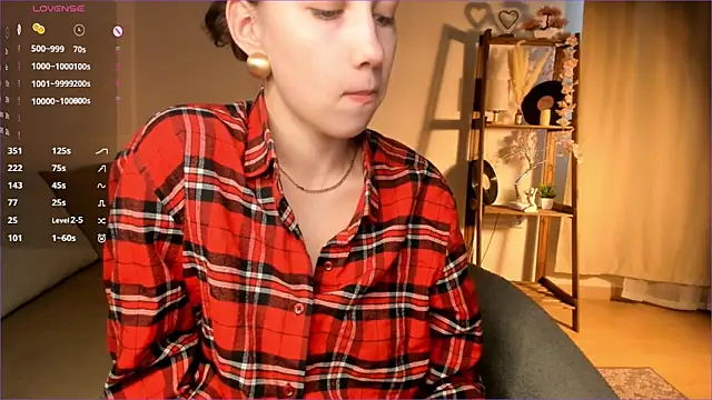 LachelleFrommer online show from 04-20-26, 01:08