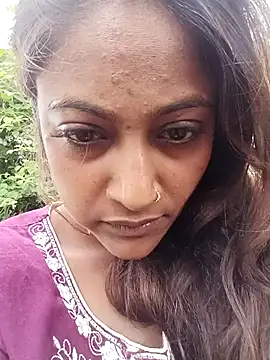 dusky diva d online show from 08-04-26, 04:37