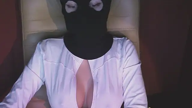 whatawoman online show from 12-01-25, 07:41