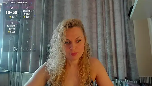 LanaLight x online show from 04-12-26, 02:00