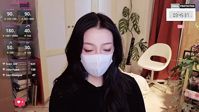 nayomi 34f online show from 04-22-26, 07:44