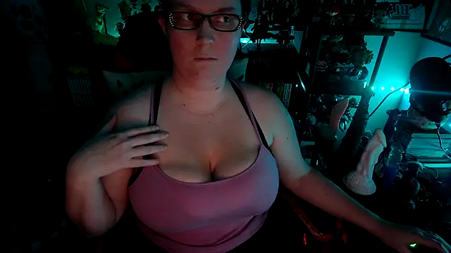 Snapshot of SugarTsunami chatting on 01-18-26, 12:14 SugarTsunami online show from 01-18-26, 12:14