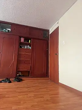 Scarlett firee online show from 12-22-25, 04:04