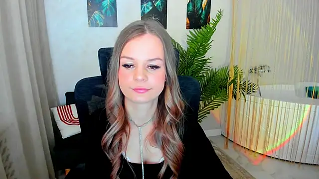 MidnighteAura online show from 04-08-26, 07:47