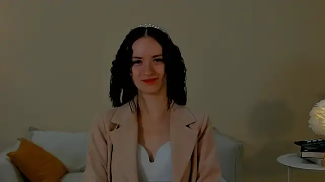 LeonilaNed online show from 12-02-25, 07:36