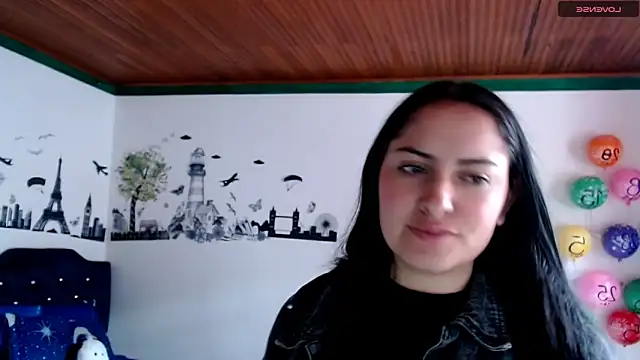 Snapshot of MisNicol chatting on 12-18-25, 05:52 MisNicol online show from 12-18-25, 05:52