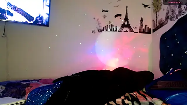 Snapshot of MisNicol chatting on 01-07-26, 11:23 MisNicol online show from 01-07-26, 11:23