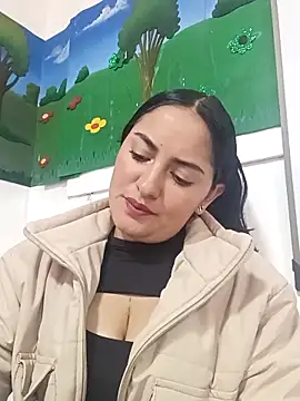 Snapshot of MisNicol chatting on 02-05-26, 02:43 MisNicol online show from 02-05-26, 02:43