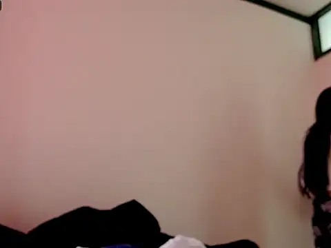 Snapshot of MisNicol chatting on 02-23-26, 01:30 MisNicol online show from 02-23-26, 01:30