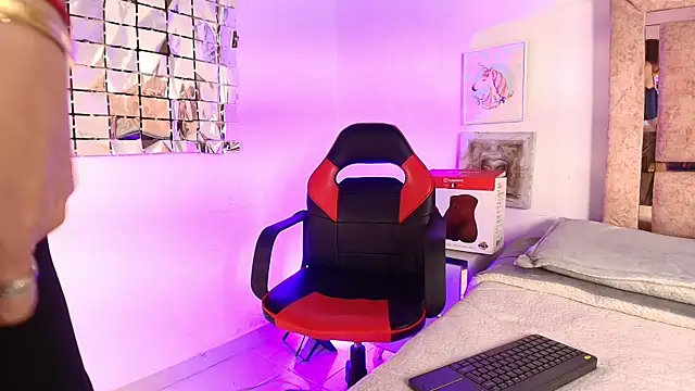 ElenaLauren online show from 06-06-26, 02:33