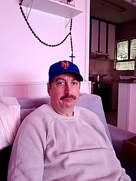 Snapshot of FocussedFreckle chatting on 03-14-26, 09:15 FocussedFreckle online show from 03-14-26, 09:15