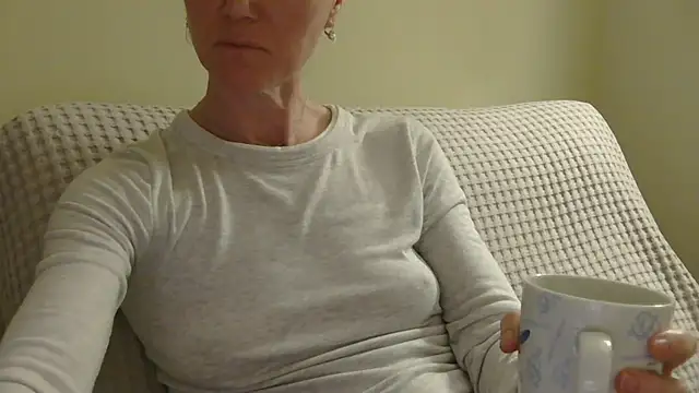 AuroraAG online show from 04-14-26, 08:15