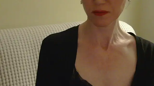Snapshot of AuroraAG chatting on 04-19-26, 08:44 AuroraAG online show from 04-19-26, 08:44
