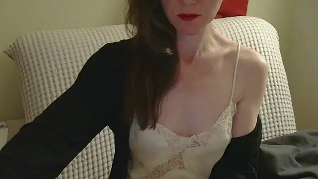 Snapshot of AuroraAG chatting on 05-09-26, 02:11 AuroraAG online show from 05-09-26, 02:11