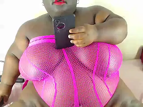 Snapshot of NAUGHTY_MIDGET30 chatting on 06-04-26, 08:20 NAUGHTY MIDGET30 online show from 06-04-26, 08:20