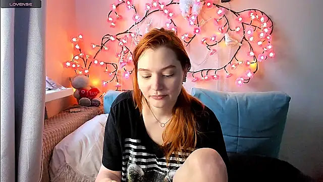 Ungoliant Kiss online show from 06-25-26, 06:12