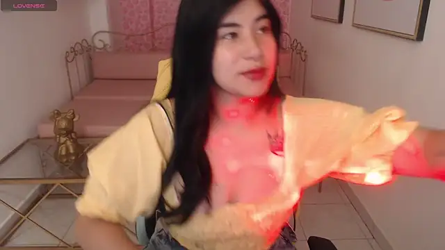 Nina harpper  online show from 01-15-26, 01:16