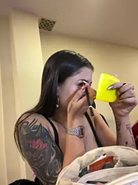 Camila Duarte2 online show from 04-28-26, 01:49