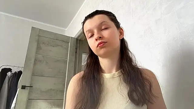 EllieBerrie online show from 02-07-26, 08:18