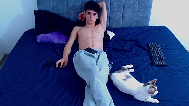 hottie couplee online show from 03-30-26, 09:16