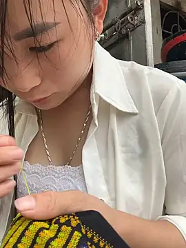 Maiphu34 online show from 04-21-26, 02:04