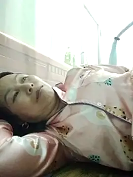 Lili-123k online show from 04-16-26, 08:48