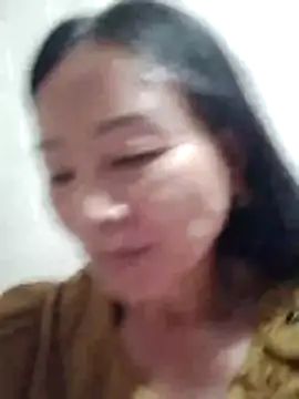 Snapshot of Lili-123k chatting on 05-10-26, 05:07 Lili-123k online show from 05-10-26, 05:07