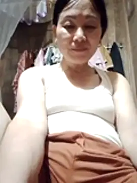 Snapshot of Lili-123k chatting on 05-12-26, 04:26 Lili-123k online show from 05-12-26, 04:26