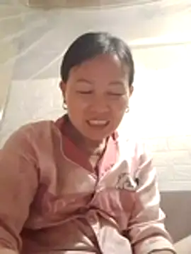 Snapshot of Lili-123k chatting on 05-15-26, 01:29 Lili-123k online show from 05-15-26, 01:29