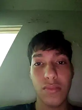 Snapshot of Prrrriprraa chatting on 12-02-25, 08:19 Prrrriprraa online show from 12-02-25, 08:19