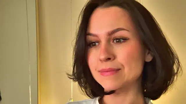 MonicaMercer online show from 02-06-26, 07:23