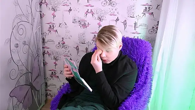 Snapshot of Brian_Mils chatting on 02-11-26, 11:37 Brian Mils online show from 02-11-26, 11:37