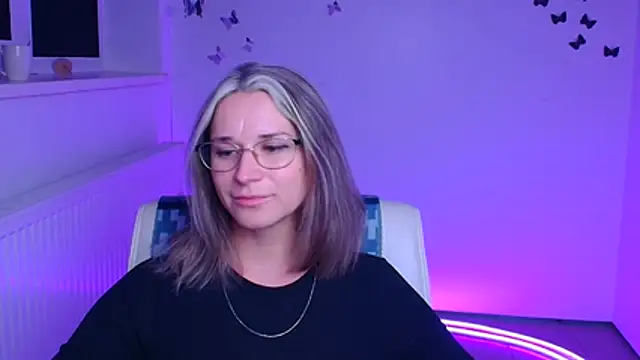 Snapshot of Melodie_Aster chatting on 01-14-26, 12:22 Melodie Aster online show from 01-14-26, 12:22