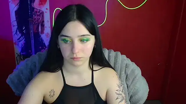 Lilu May online show from 04-15-26, 01:51