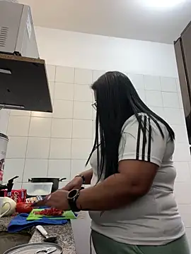 Carameloswing1 online show from 12-21-25, 01:40