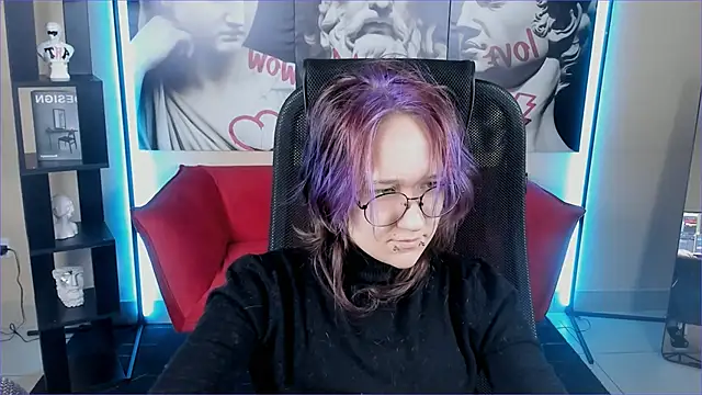 Sylvia Reed online show from 12-21-25, 10:11