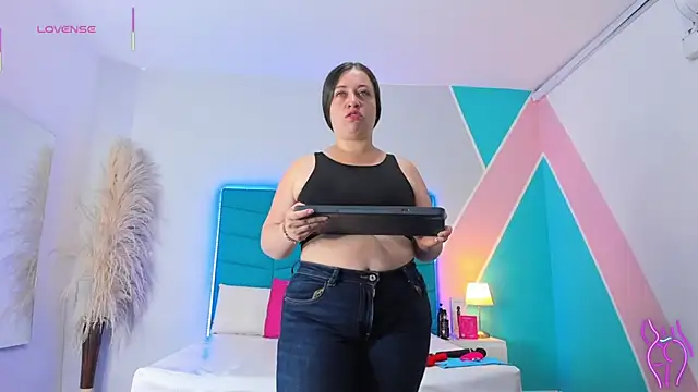  victoria collins  online show from 03-05-26, 07:54