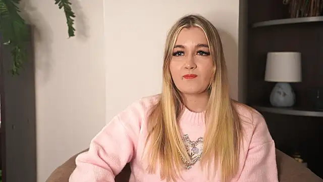 JanellaAdderly online show from 12-05-25, 05:27