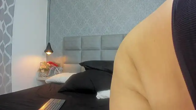 emilyy r online show from 02-26-26, 07:13