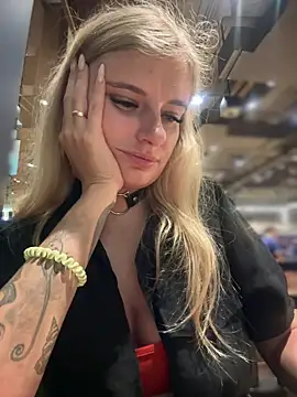 Betsy online show from 12-21-24, 11:44