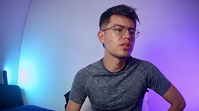 nicolatinboy online show from 03-04-26, 09:10