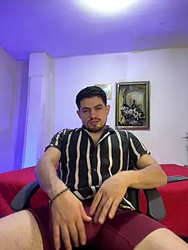 williamsmiiths16 online show from 02-13-26, 03:41