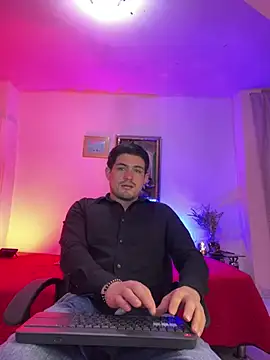 williamsmiiths16 online show from 04-06-26, 11:44