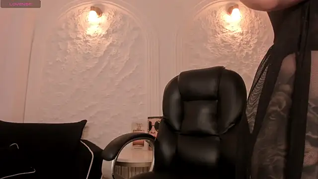 MadisonKane online show from 04-05-26, 11:18