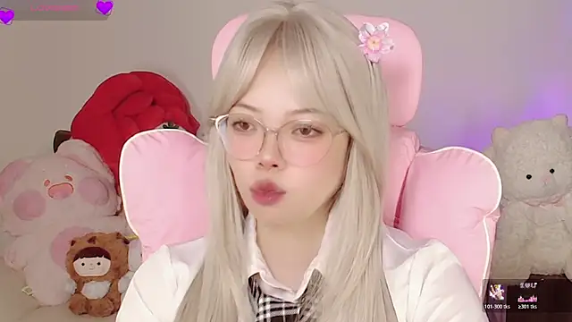 Snapshot of Miyeoonn chatting on 06-15-26, 03:14 Miyeoonn online show from 06-15-26, 03:14
