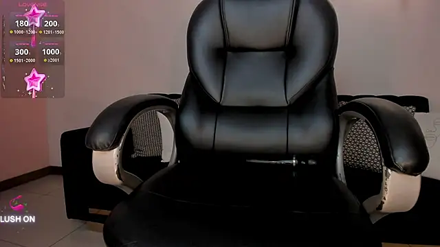 ChloeManson online show from 12-18-24, 03:11