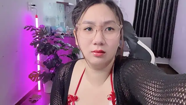 Snapshot of Ni-Ni_2K chatting on 03-21-26, 02:27 Ni-Ni 2K online show from 03-21-26, 02:27