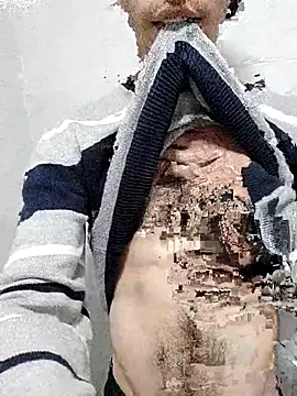 Snapshot of highsquirter chatting on 12-04-25, 05:28 highsquirter online show from 12-04-25, 05:28