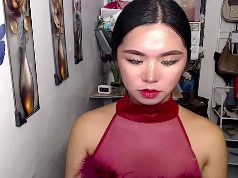 Snapshot of voganmarie chatting on 07-04-26, 06:19 voganmarie online show from 07-04-26, 06:19